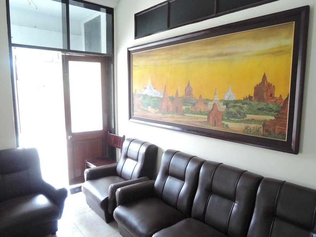 Aye Chan Thar Yangon Luaran gambar